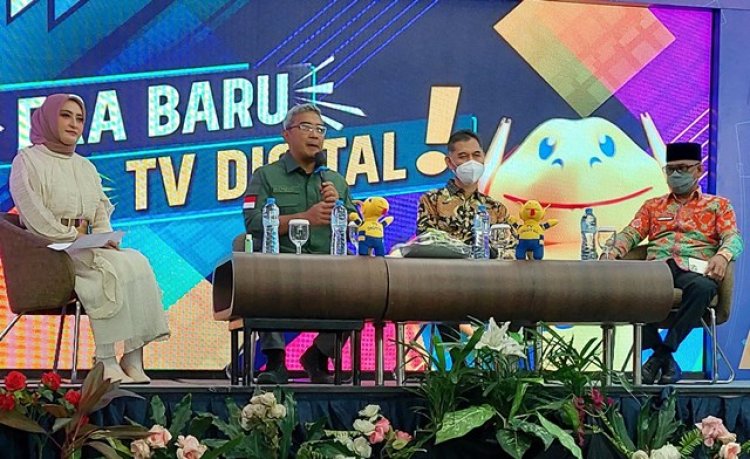 Muhammad Farhan Ajak Warga Bandung Raya Migrasi ke Siaran Televisi Digital 