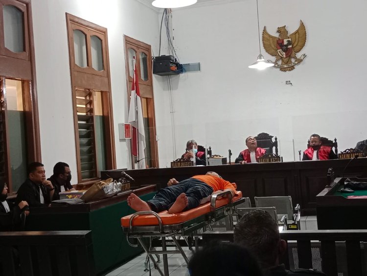Dilaporkan Menyidangkan Terdakwa Sedang Sakit, Hakim PN Bandung: Terima Kasih Surat Cintanya
