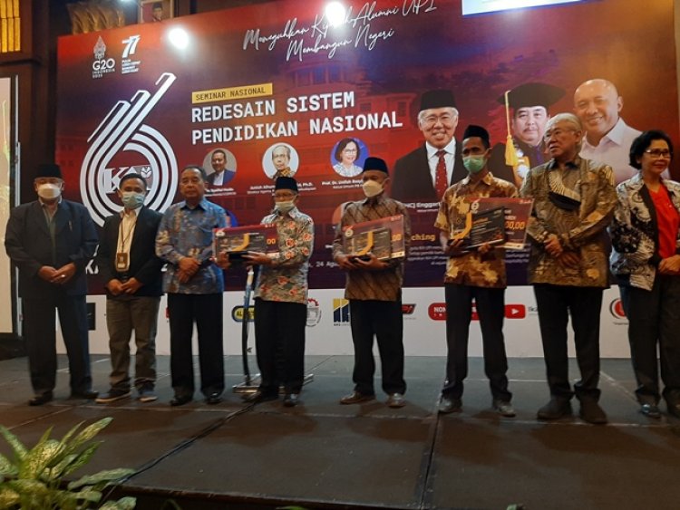 Ini Kisah Perjuangan Guru Saripudin Tegakkan Pendidikan di Pandeglang Banten
