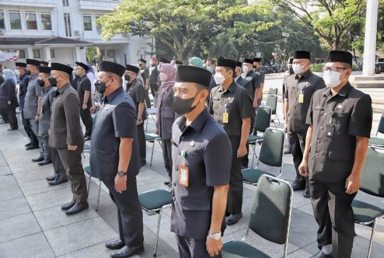 Di Sisa Kepemimpinannya, Yani Mulyana Lantik Pejabat ASN Kota Bandung Guna Tuntaskan Janji Politik