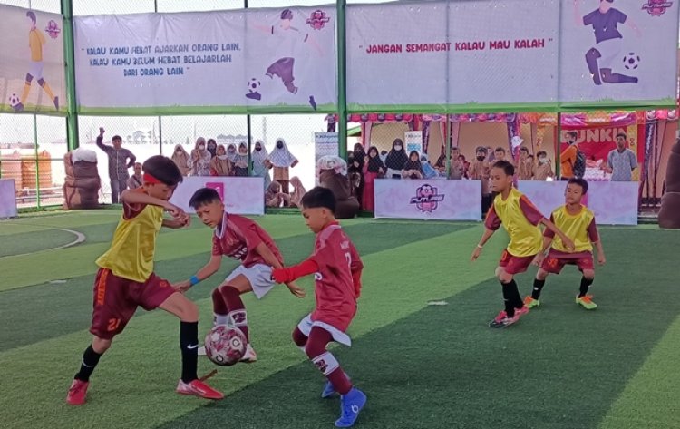 Para Pelajar SD se-Bandung Raya Bersemangat Ikuti Tournament Futsal Rabbani Future 2022