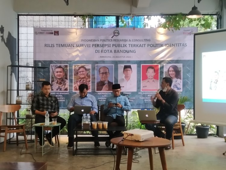 37,2 Persen Warga Kota Bandung Kurang Tertarik Membahas Isu Politik Pemilu 2024