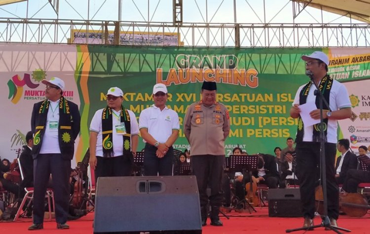 Puluhan Ribu Jamiyah Persis Ikuti Silaturahmi Nasional di Stadion Si Jalak Harupat Kabupaten Bandung