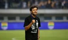 Luis Milla Dedikasikan Kemenangan Persib vs RANS Nusantara FC untuk Almarhum Ajun