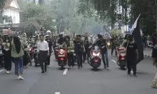 Protes Kenaikan BBM, Mahasiswa Djuanda Dorong Motor Hingga Istana Bogor 