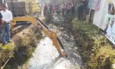 Antisipasi Banjir, Pengerukan Sedimen di Sungai Gencar Dilakukan DSDABM Kota Bandung