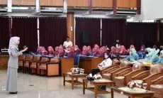 Ineu Purwadewi Sundari Dorong Lulusan Sekoper Cinta Ciptakan Inovasi dan Kreativitas
