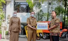 Rangkaian Peringatan World Cleanup Day 2022, Pemkot Cimahi Berikan Belasan Motor Sampah 