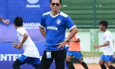 Teddy Tjahjono Beberkan Alasan Duo Spanyol Tak Kunjung Gabung Persib