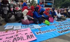 Ribuan Karyawan di PHK, Buruh Masterindo Geruduk PN Bandung