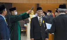 DPRD Jabar Lantik Dudy Pamuji, Gantikan Herman Sutrisno dari Fraksi Golkar