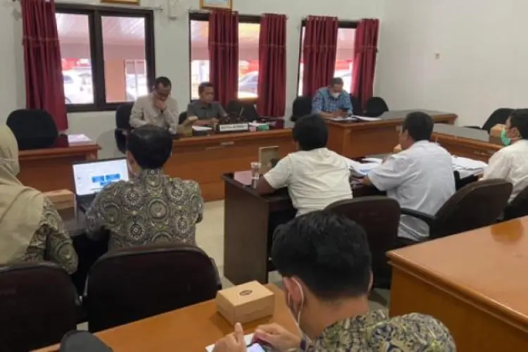 DPRD Kabupaten Cirebon: Banyak Siltap Perangkat Desa Dipotong, Kok Tidak Menerima Manfaat BPJS Kesehatan?