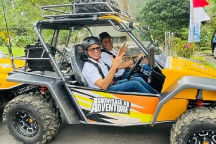 Wamen BUMN Kunjungi Puncak, dari Vaksinasi Penyandang Dissabilitas Hingga Jajal Mobil Komodo Adventure