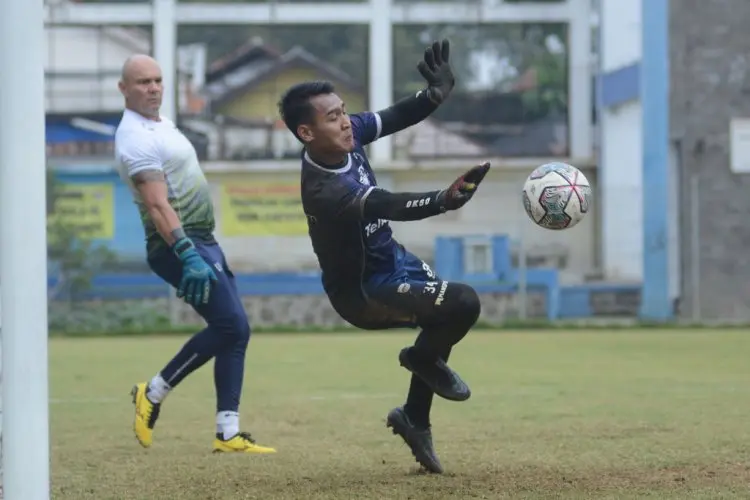 Teja Absen, Persib Siapkan Reky Rahayu Hadapi Persija