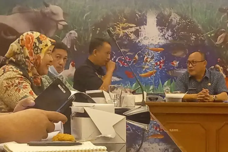 Gandeng IPB University, Diskanak Kabupaten Bogor Kembangkan Balai Benih Ikan Hias di Kemang