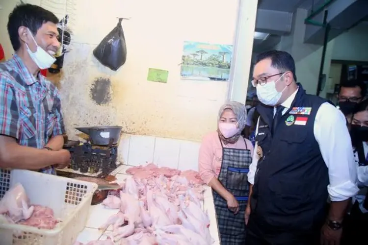 FOTO: Gubernur Ridwan Kamil Tinjau Ketersediaan dan Harga Pangan