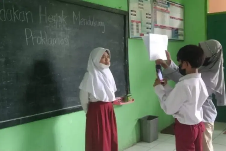 Inovatif, SDN Sukamaju Padalarang KBB Manfaatkan Platform TikTok Sebagai Media Pembelajaran 