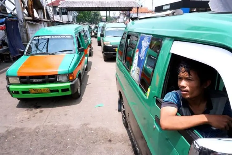 FOTO: Kenaikan Tarif Angkot di Kota Bandung