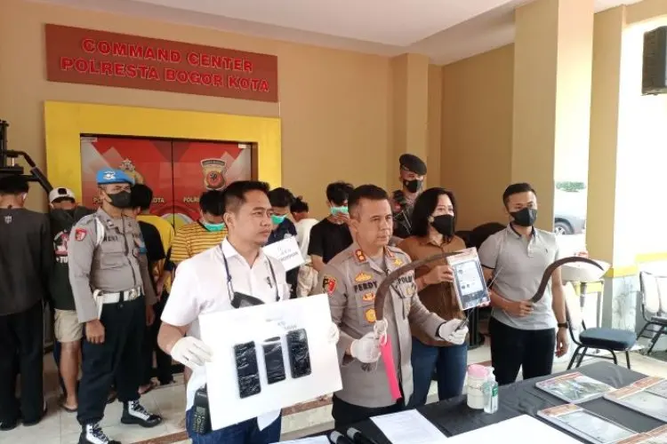 Polisi Ringkus Belasan Pelaku Tawuran Berdarah Jalan Roda, Enam Orang Ditetapkan Sebagai Tersangka