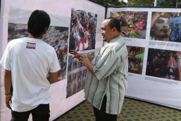 Ketua DPRD Kota Bogor Apresiasi Karya Foto Jurnalistik PFI di Alun-alun Bogor