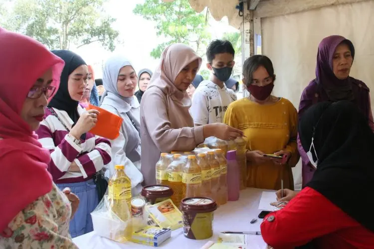 Hari Pertama Pasar Murah, Lebih dari 100 Kg Telur Ludes