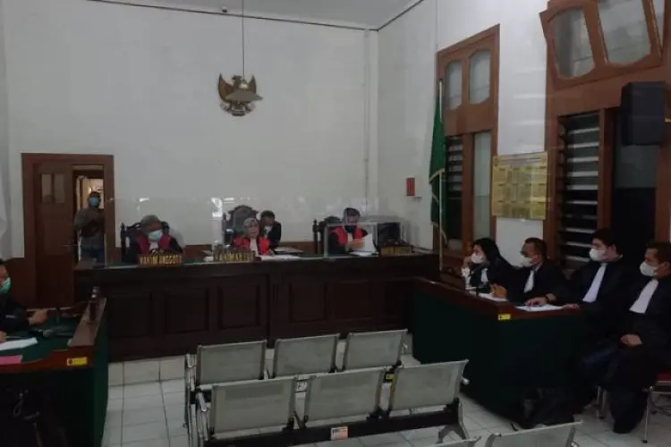 Ade Yasin Mohon Agar Dibebaskan Dari Segala Tuntutan