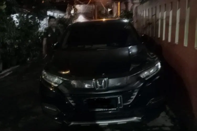 Weleh-weleh... Sumardi Pejabat Bogor Masuk DPO Kasus Korupsi, Mobil Dinasnya Dipakai Warga Biasa di Ciomas