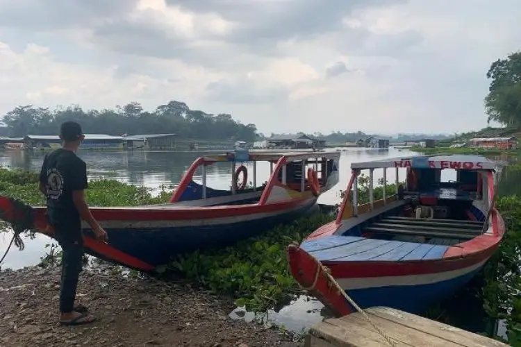 Kenaikan Harga BBM Bikin Masyarakat Meradang, Begini Ungkapan Nelayan Waduk Saguling 