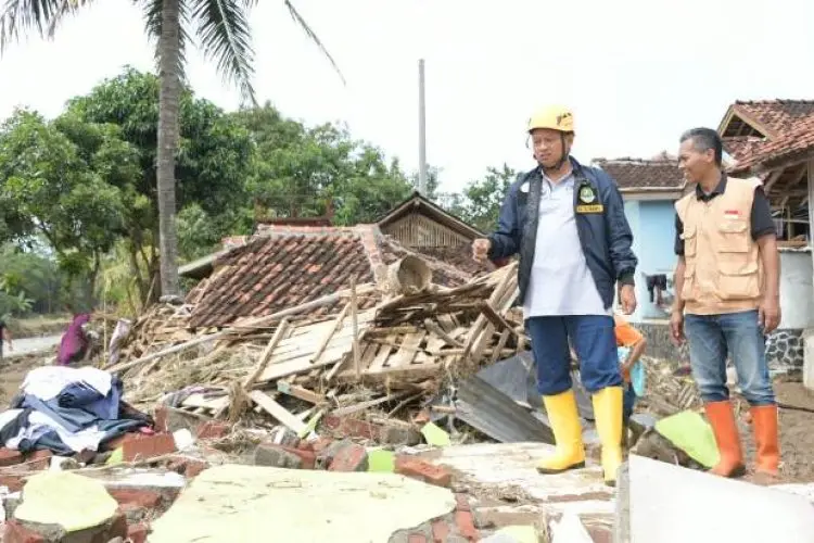 Uu Ruzhanul Ulum Sarankan Warga di Daerah Rawan Bencana agar Pindah