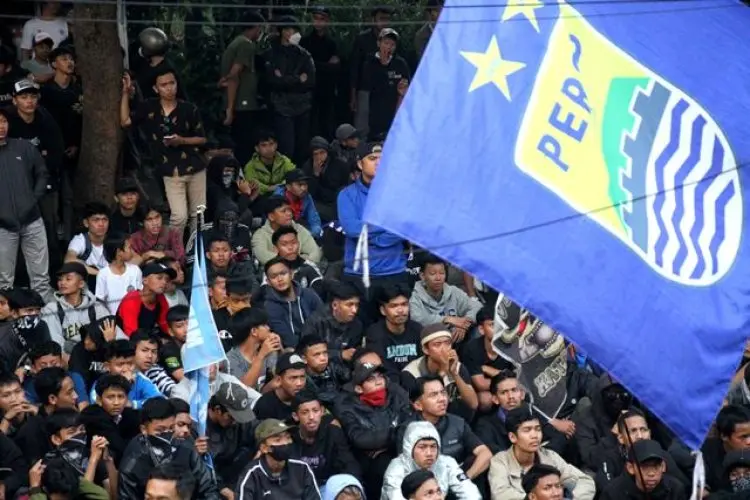Demi Dukung Persib Bandung, Ratusan Bobotoh Terbang ke Bangkok
