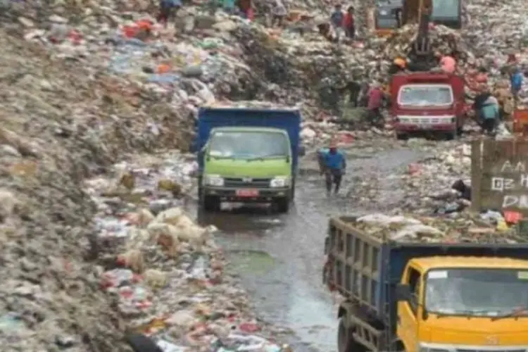 DPRD Bekasi Bahas Raperda Tata Kelola Sampah