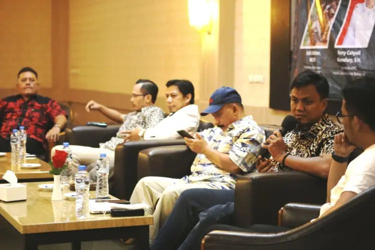 FOTO : IPRC Merilis Survey Sejumlah Tokoh Bakal Pilwalkot 2024