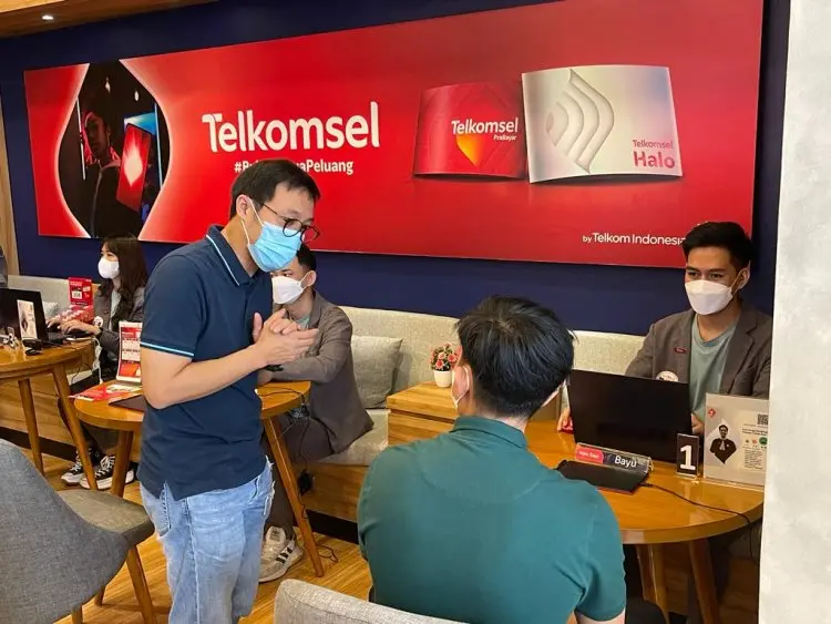 Hari Pelanggan Nasional 2022, Telkomsel Menyapa Pelanggan Trans Studio Mall