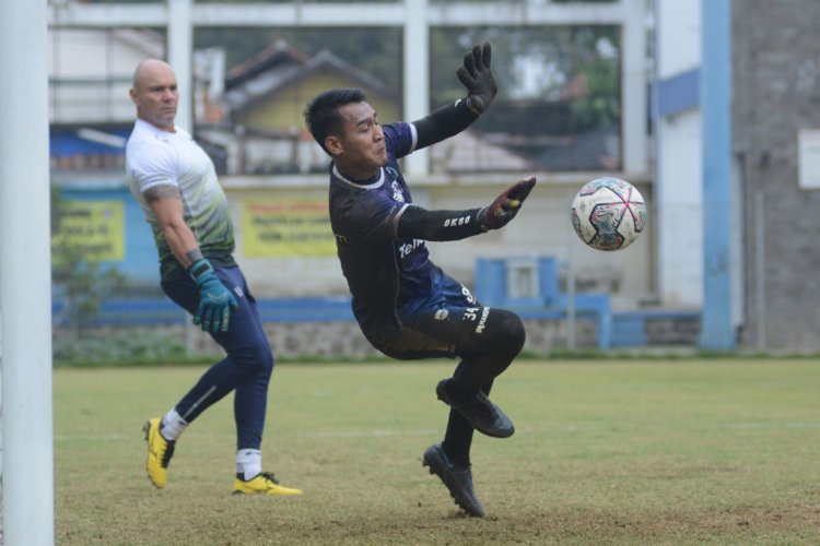 Debut Bareng Persib Bandung, Begini Perasaan Reky Rahayu