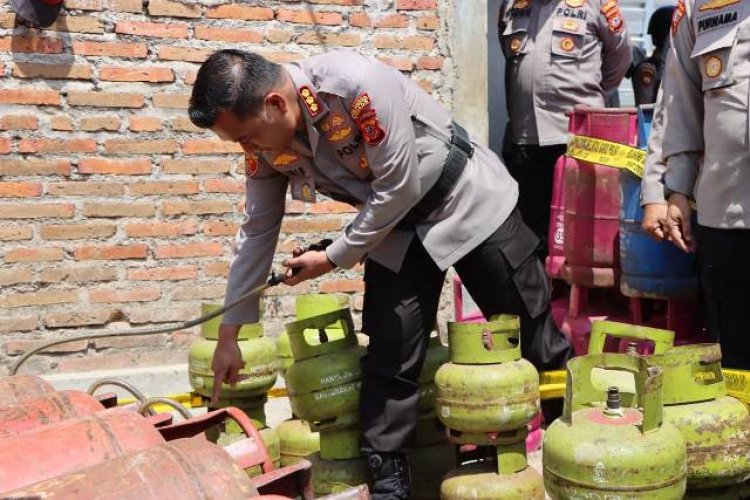 Polresta Cirebon Gerebek Gudang Penyalahgunaan Gas Bersubsidi di Palimanan