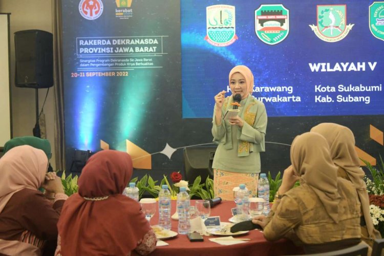 Atalia Dorong Dekranasda Kota dan Kabupaten Lahirkan Inovasi Produk Ekraf Unggulan
