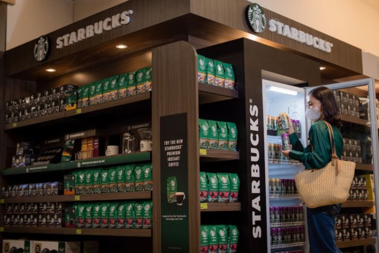 Kini.. Starbucks Mudah Dijangkau Hadirkan Kemasan Kaleng