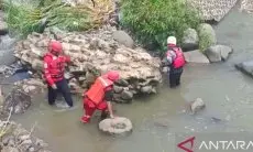 Tim SAR Gabungan Perluas Area Pencarian Bocah Terbawa Arus Sungai