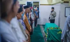 Bima dan Rektor IPB Antarkan Adzra Nabila ke Peristirahatan Terakhirnya