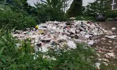 Duhh...Sampah Menumpuk, Bau Menyengat Hiasi Komplek Pemda KBB