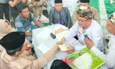 Bupati Cirebon Imron jadi Lebe Sehari, Peringati Hari Santri Nasional dengan Pernikahan Massal