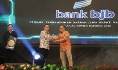 Hadirkan Inovasi Nasabah, bank bjb Raih Best Digital Leadership in Local Owned Banking 2022 