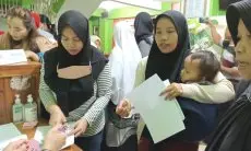 Peringati Maulid Nabi,  Yayasan Assalam dan RS Sartika Asih Gelar Khitanan Masal