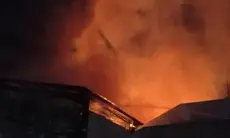 Kebakaran Hebat Terjadi di Kota Bandung, Hampir 10 Jam Pemdam Coba Jinakan Api di Gudang Triplek