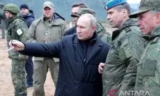 Putin Mengaku Rusia Bukan Musuh Barat
