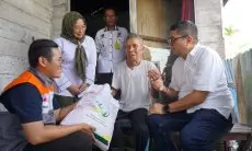 Gandeng PT Adaro, Rumah Zakat Salurkan 280 Paket Sembako di Banjar
