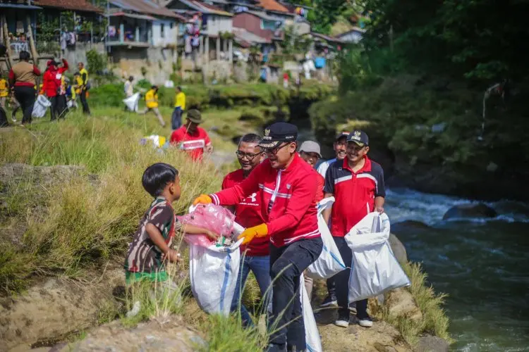 Hari Kesaktian Pancasila, Bima Ajak Warga Bebersih Bantaran Sungai dan Lingkungan