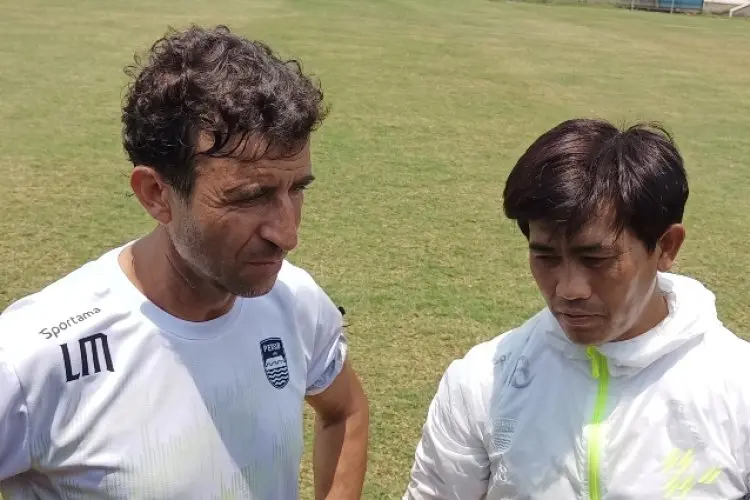 Luis Milla Sedih Dengan Insiden di Stadion Kanjuruhan