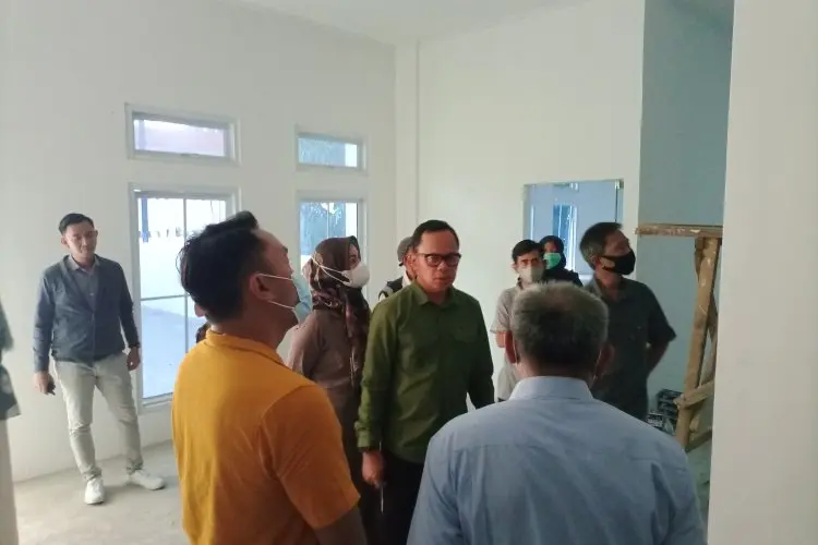 Mendadak Sidak, Bima Arya Pastikan Pembangunan Perpustakaan On The Track