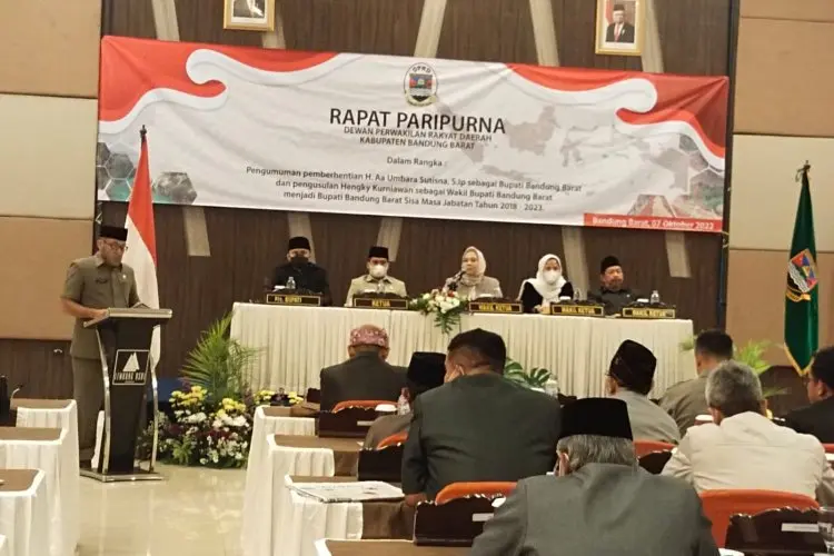 Aa Umbara Resmi Diberhentikan, DPRD KBB Usulkan Hengky Kurniawan Jadi Bupati Definitif